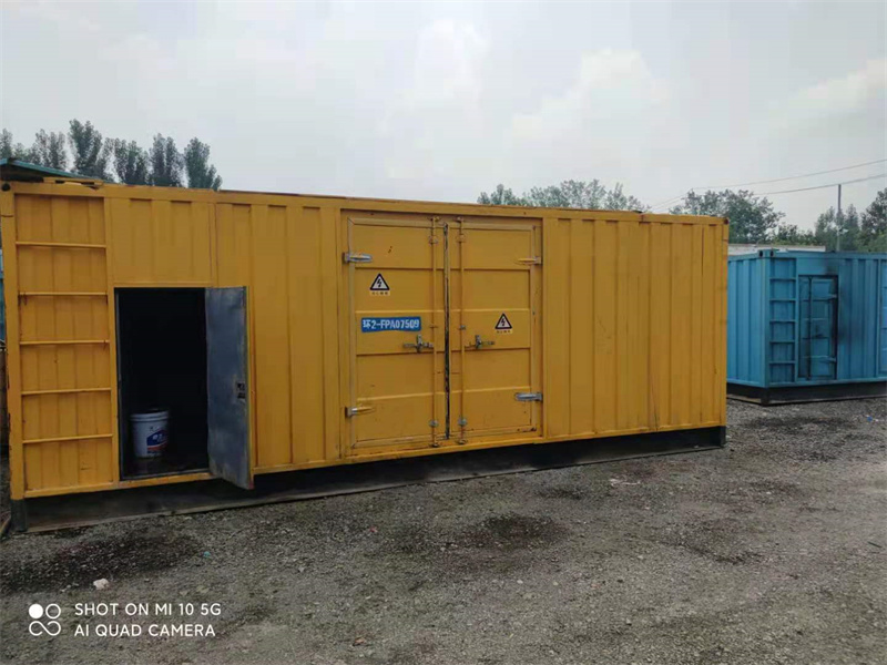 东成镇200KW柴油发电机组需要配备什么型号的电缆线？