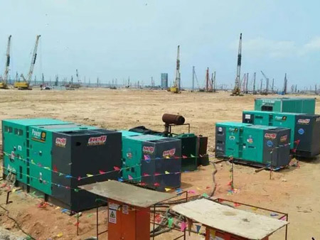 东成镇如何检查和清洗空气滤清器？