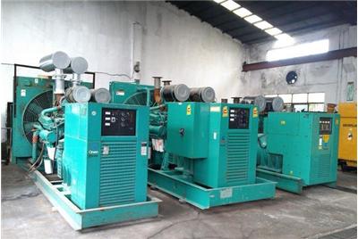 东成镇如何将干接点与其他设备连接？