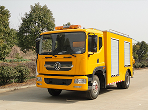 东成镇如何选择适合的柴油发电机组加热装置？