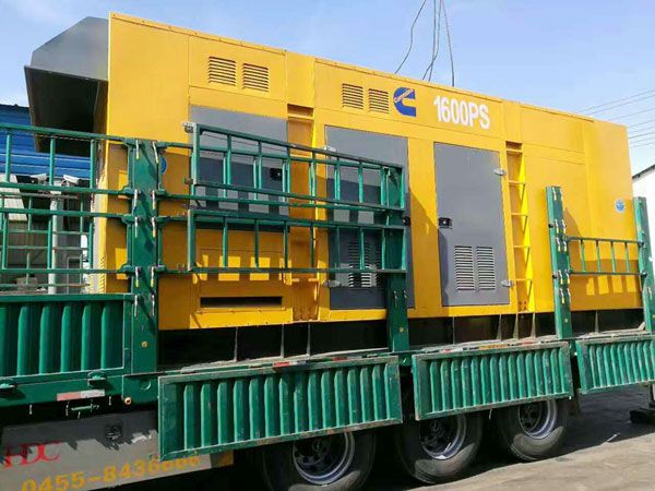 东成镇测量水冷式机油散热器密封件尺寸时的注意事项有哪些？