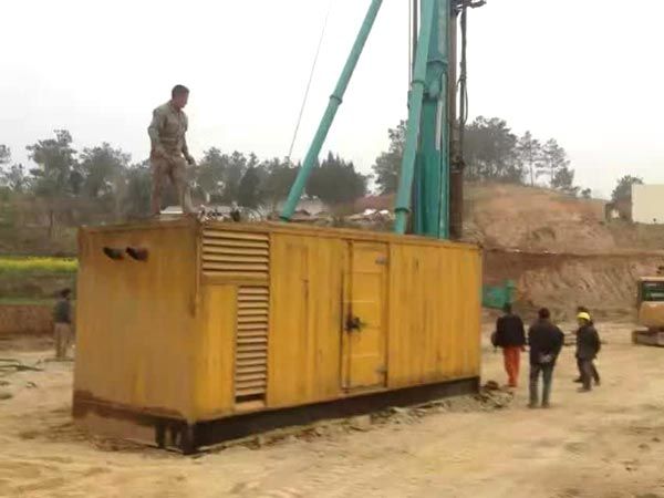 东成镇如何判断水冷式机油散热器密封件是否需要更换？